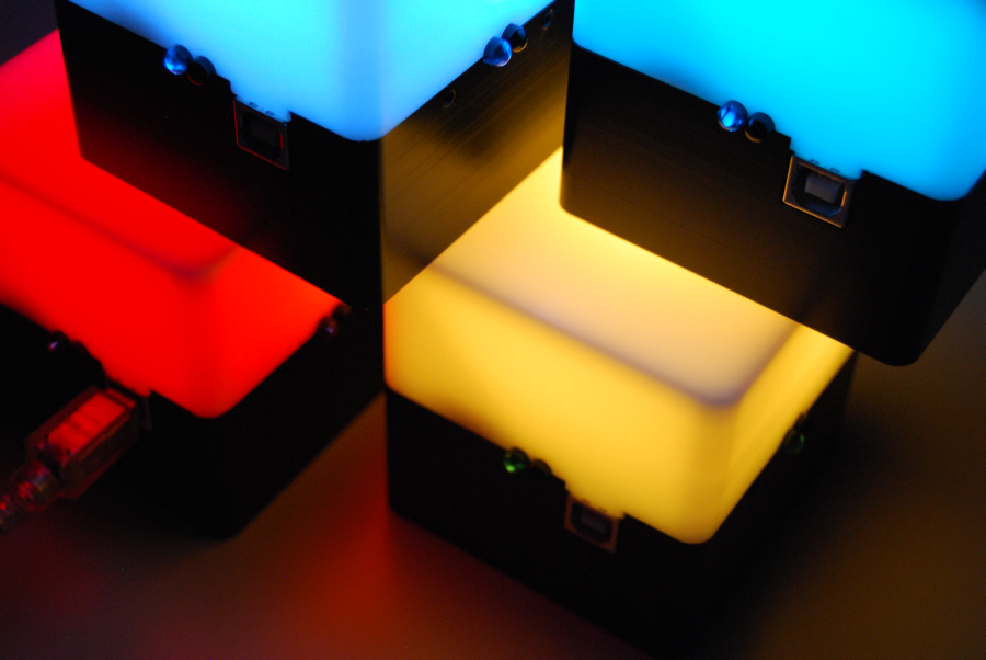 AudioCubes smart cubes for creating sound, music and visuals
