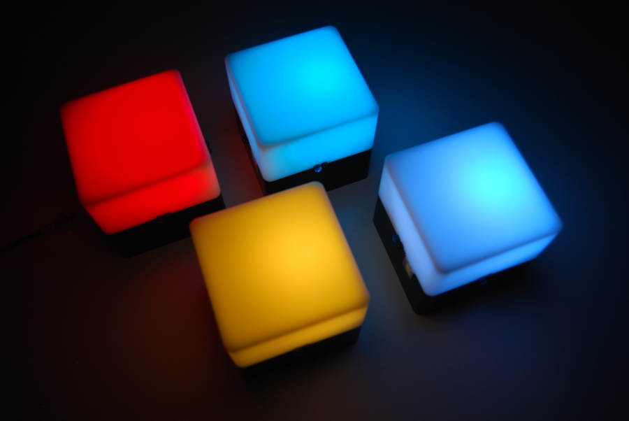 AudioCubes smart cubes for creating sound, music and visuals